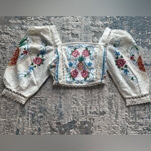 NWT FARM Rio Embroidered Off-white Crop top